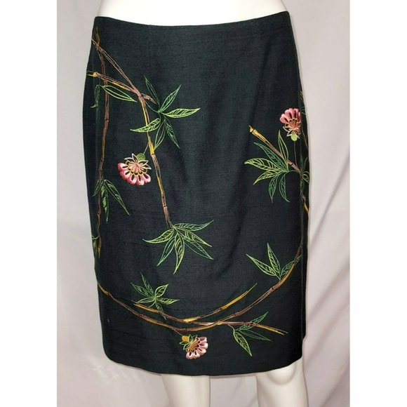Peter Martin Dresses & Skirts - Peter Martin Silk Embroidered Lined Skirt - Size 6